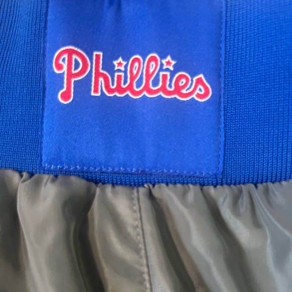 Mlb Philadelphia Phillies Cooperstown Collection Insignia Shorts - Picture 4 of 9